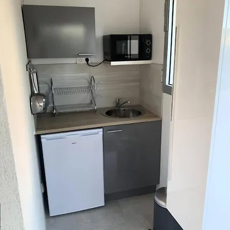 Apartment Mistral - 6 Couchages A 100m De La A Six Fours Les Plages Mae-8864